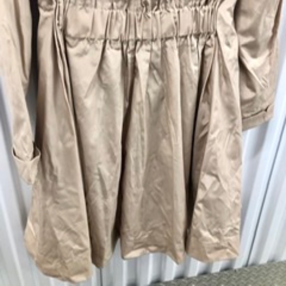 Designer Feminine Trench Coat, S, New - Picture 6 of 8